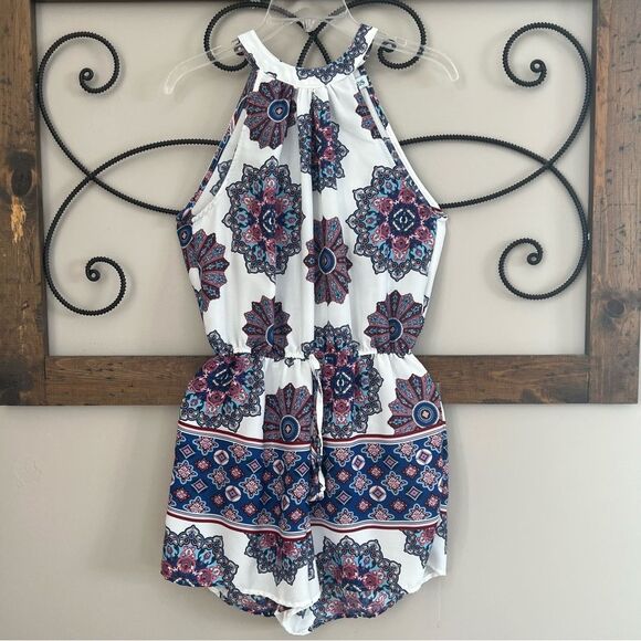 Almost Famous Woman High Collar Halter Short Romper Paisley Size Medium - Picture 5 of 13